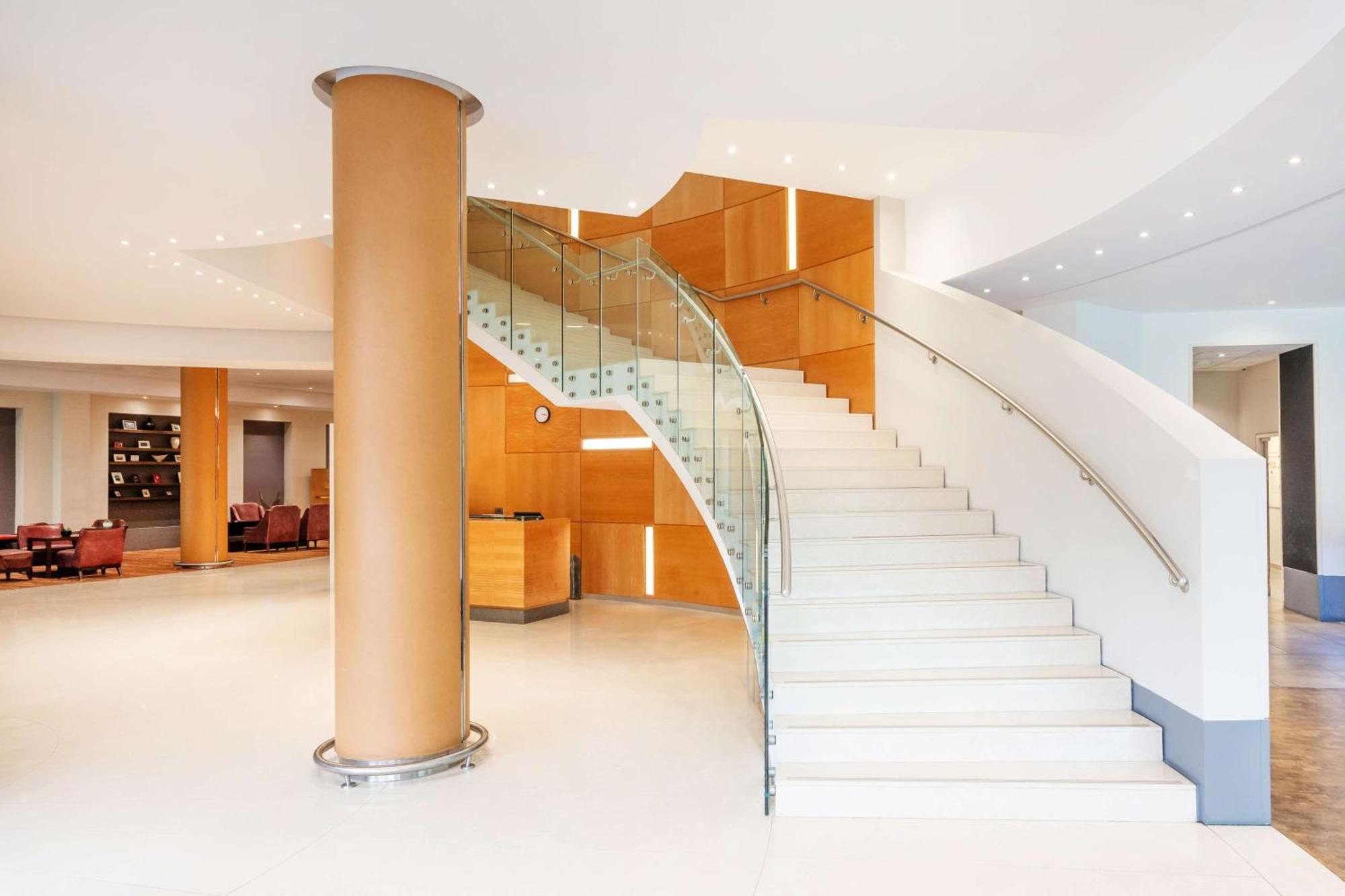 London Twickenham Stadium Hotel, A Member Of Radisson Individuals Luaran gambar